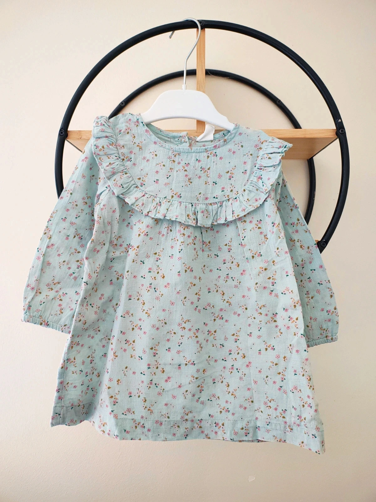 12 18 mois robe légère ( étiquette coupée)